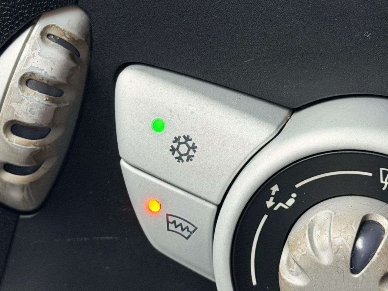 2009 MINI CONVERTIBLE 2009 MINI CONVERTIBLE