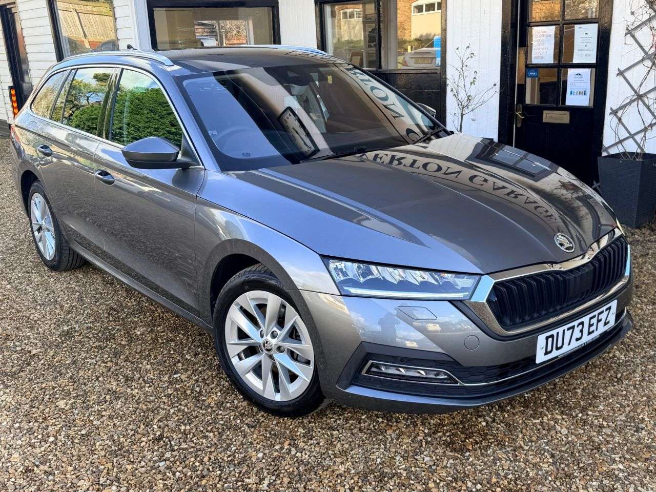 A 2023 SKODA OCTAVIA 1.4 TSI iV 13kWh SE L Estate 5dr Petrol Plug-in Hybrid DSG Euro 6 (s/s) (20 A 2023 SKODA OCTAVIA 1.4 TSI iV 13kWh SE L Estate 5dr Petrol Plug-in Hybrid DSG Euro 6 (s/s) (20