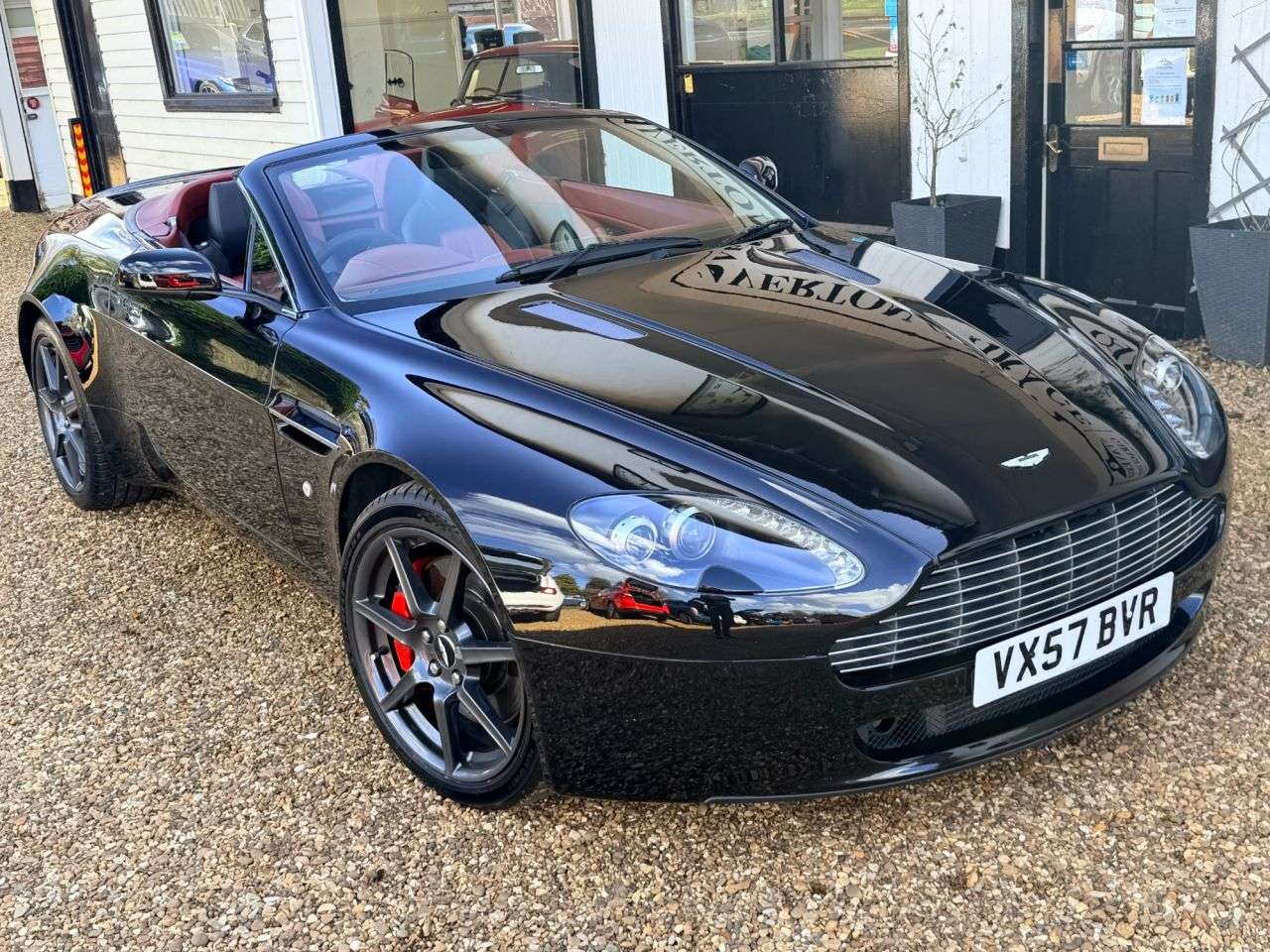 A 2007 ASTON MARTIN VANTAGE 4.3 V8 Roadster 2dr Petrol Manual Euro 4 (380 bhp) A 2007 ASTON MARTIN VANTAGE 4.3 V8 Roadster 2dr Petrol Manual Euro 4 (380 bhp)