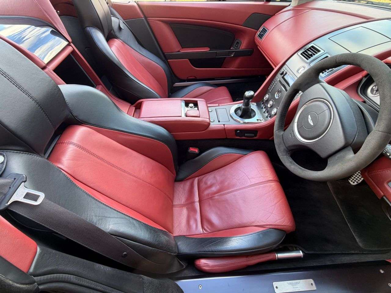 2007 ASTON MARTIN VANTAGE 2007 ASTON MARTIN VANTAGE