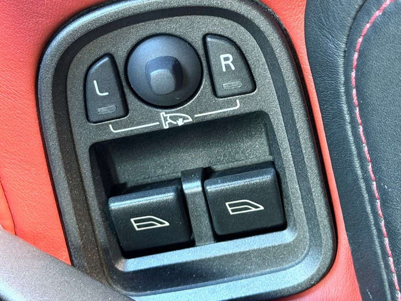 2007 ASTON MARTIN VANTAGE 2007 ASTON MARTIN VANTAGE