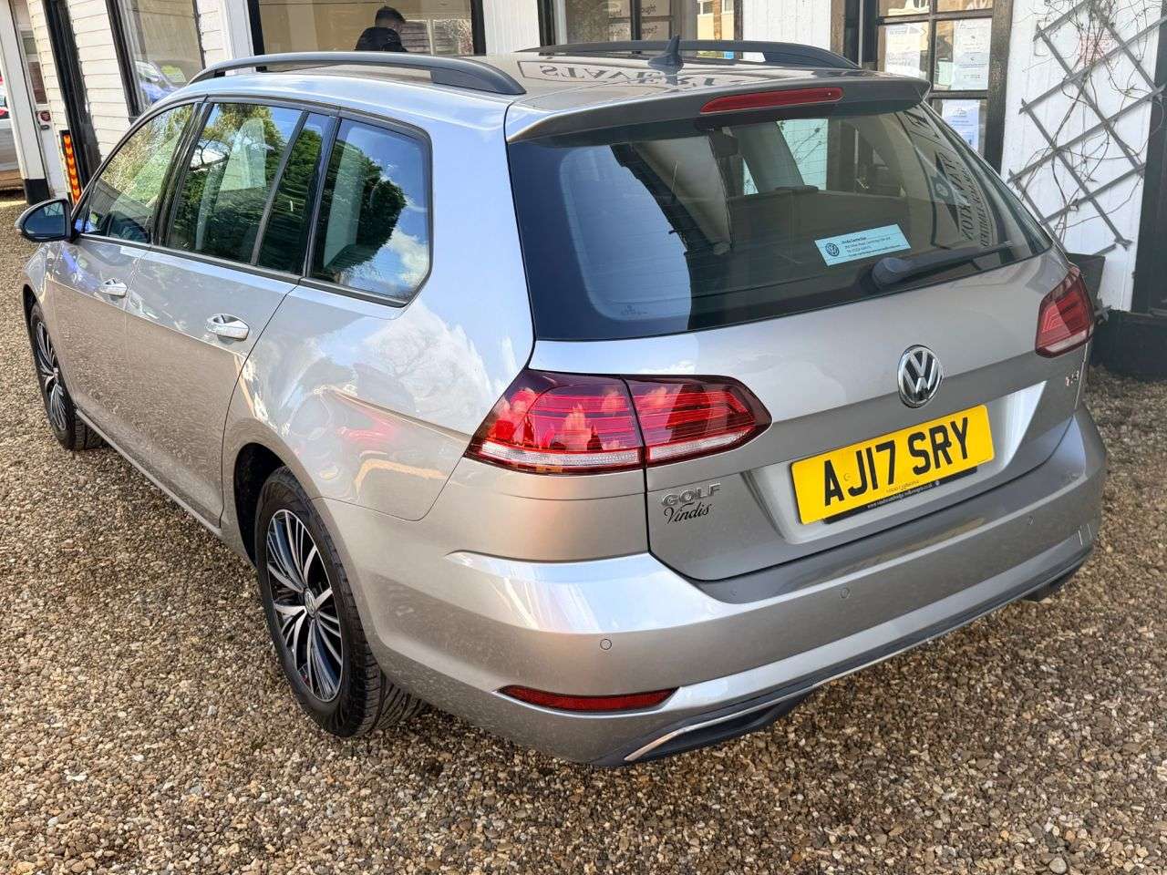 2017 VOLKSWAGEN GOLF 2017 VOLKSWAGEN GOLF