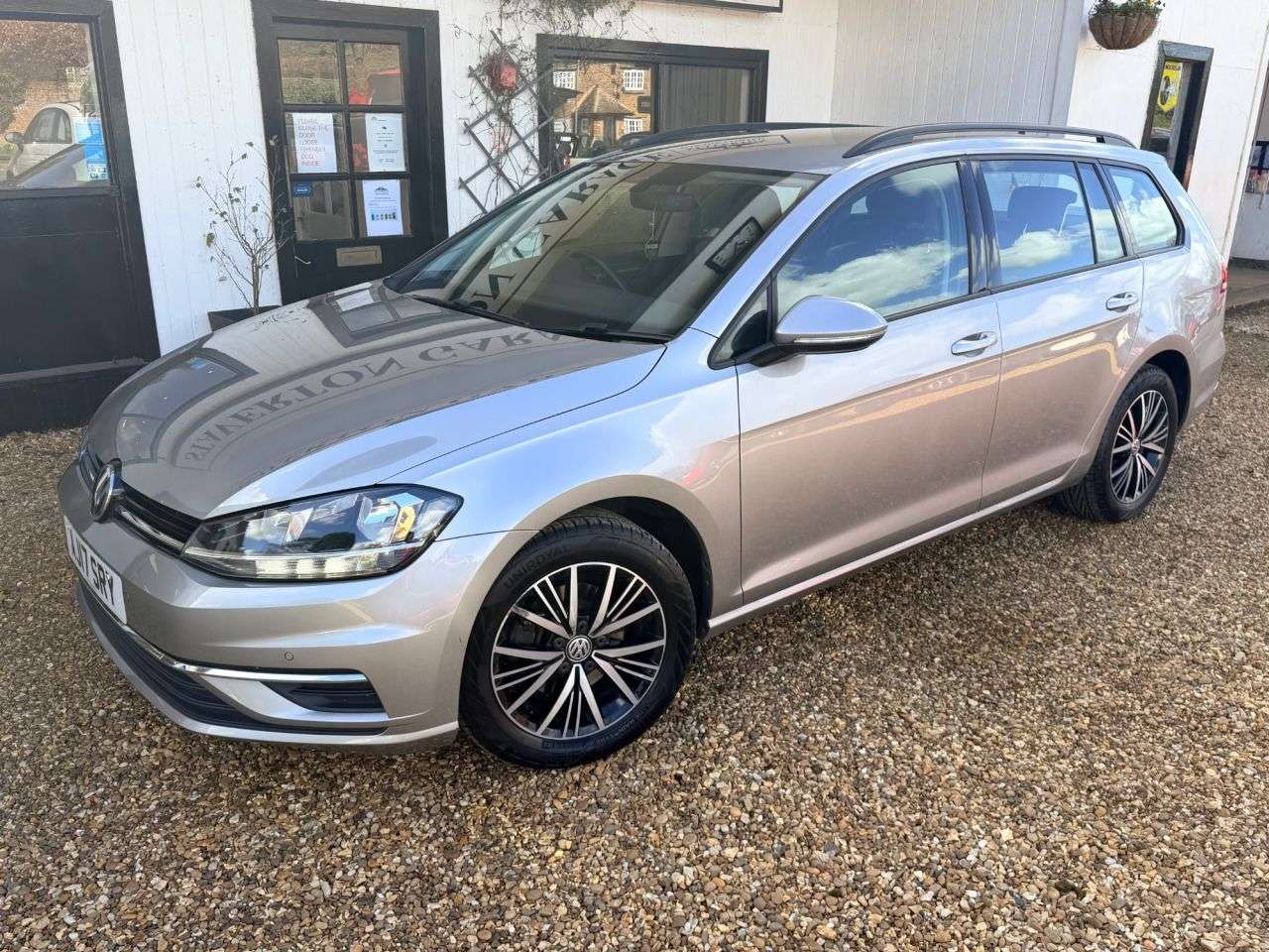 2017 VOLKSWAGEN GOLF 2017 VOLKSWAGEN GOLF