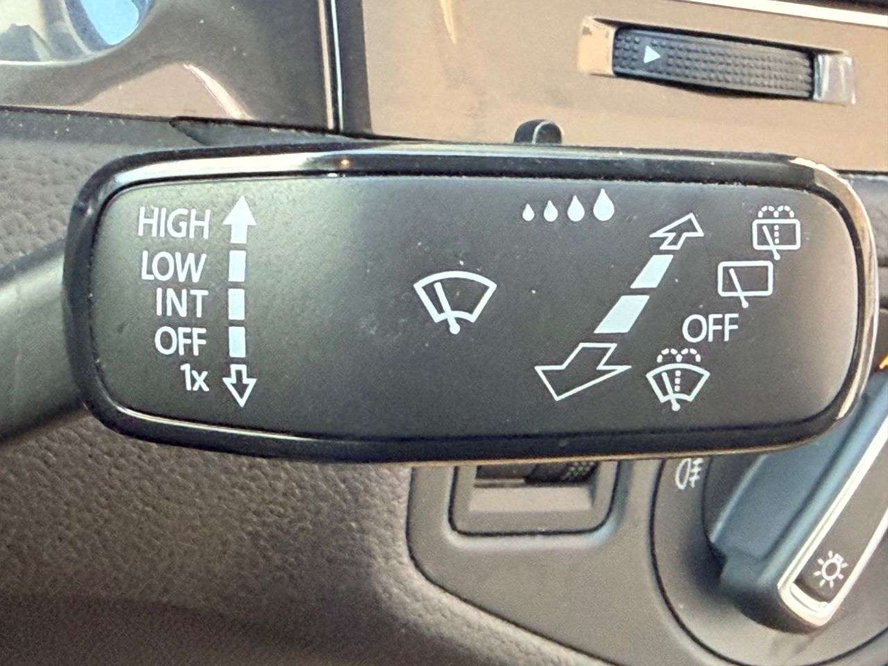 2017 VOLKSWAGEN GOLF 2017 VOLKSWAGEN GOLF