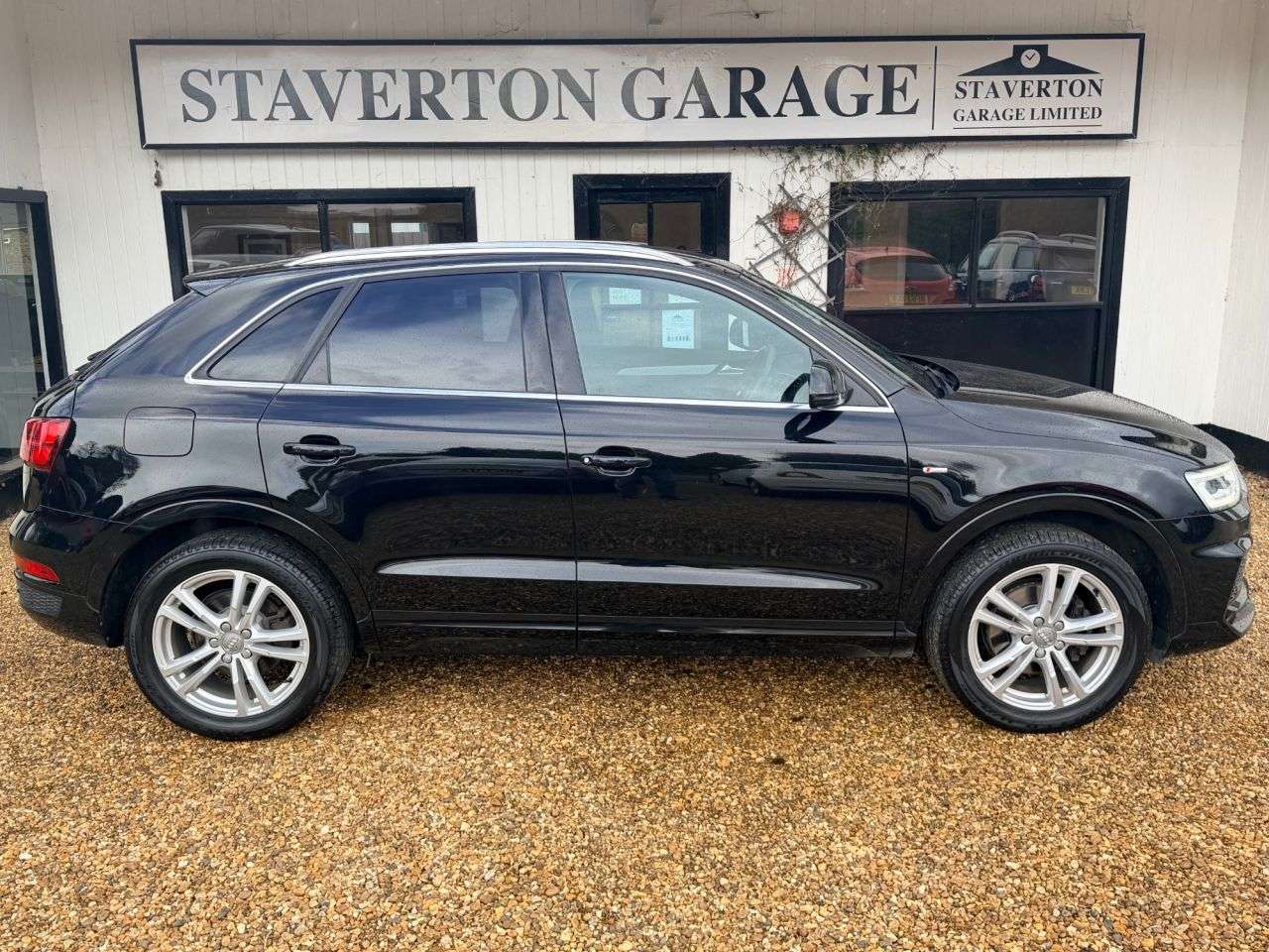 2017 AUDI Q3 2017 AUDI Q3