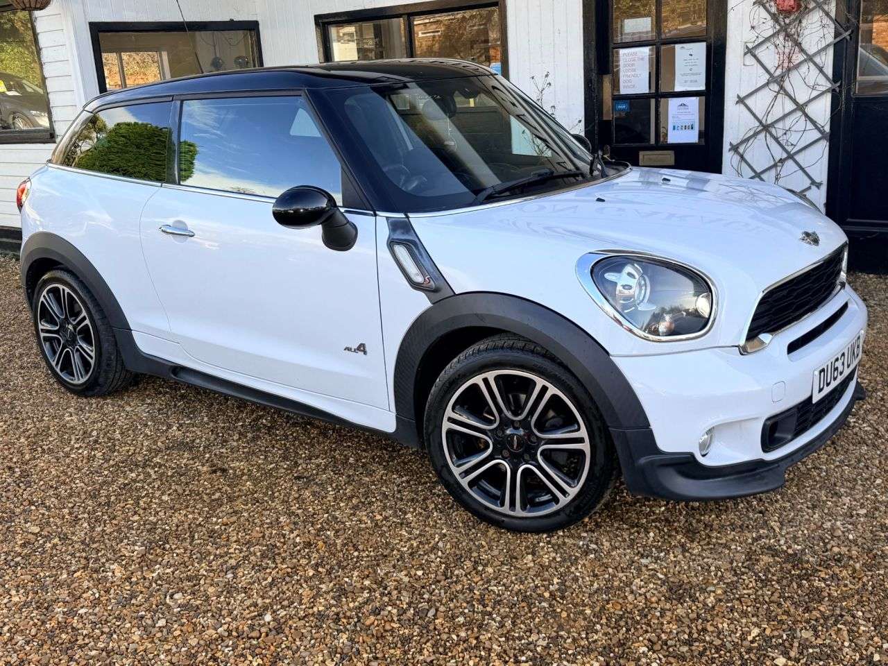 A 2013 MINI COOPER 2.0 Paceman Cooper SD SUV 3dr Diesel Auto ALL4 Euro 5 (143 ps) A 2013 MINI COOPER 2.0 Paceman Cooper SD SUV 3dr Diesel Auto ALL4 Euro 5 (143 ps)