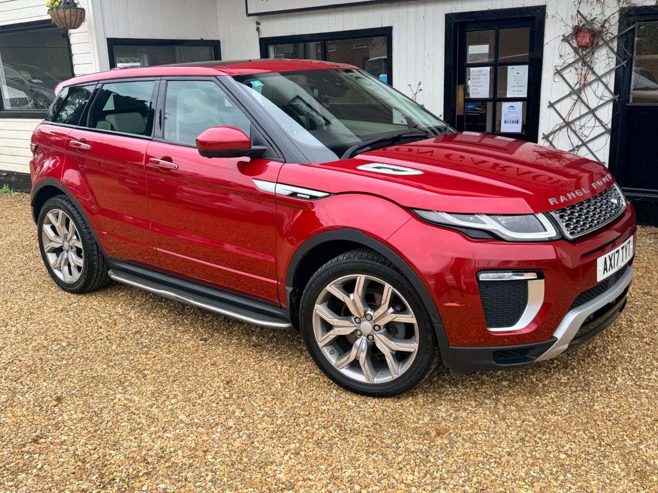 A 2017 LAND ROVER RANGE ROVER EVOQUE 2.0 TD4 Autobiography SUV 5dr Diesel Auto 4WD Euro 6 (s/s) (180 ps) A 2017 LAND ROVER RANGE ROVER EVOQUE 2.0 TD4 Autobiography SUV 5dr Diesel Auto 4WD Euro 6 (s/s) (180 ps)