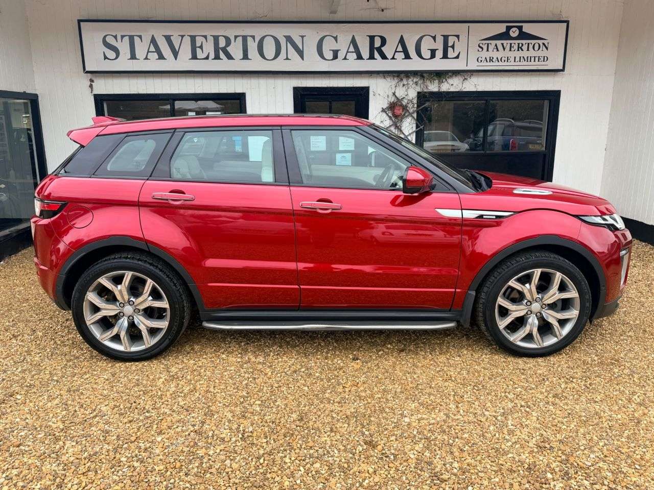 2017 LAND ROVER RANGE ROVER EVOQUE 2017 LAND ROVER RANGE ROVER EVOQUE