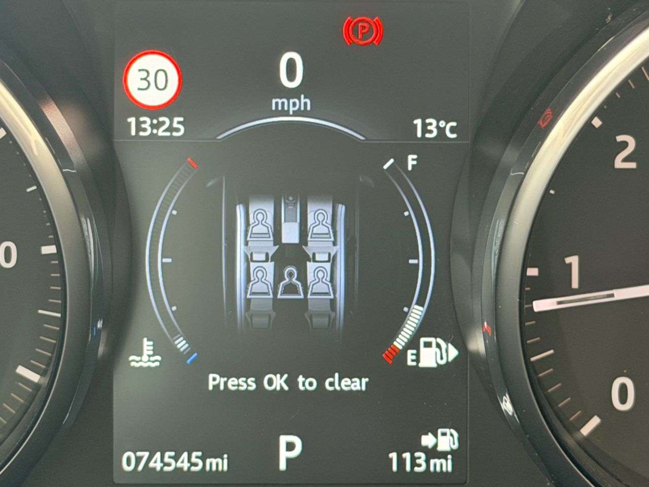 A 2017 LAND ROVER RANGE ROVER EVOQUE 2.0 TD4 Autobiography SUV 5dr Diesel Auto 4WD Euro 6 (s/s) (180 ps) A 2017 LAND ROVER RANGE ROVER EVOQUE 2.0 TD4 Autobiography SUV 5dr Diesel Auto 4WD Euro 6 (s/s) (180 ps)