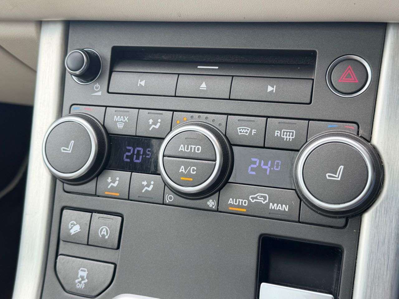 2017 LAND ROVER RANGE ROVER EVOQUE 2017 LAND ROVER RANGE ROVER EVOQUE