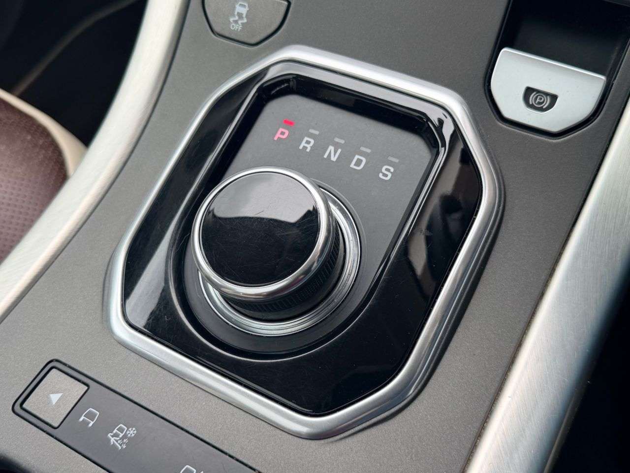 2017 LAND ROVER RANGE ROVER EVOQUE 2017 LAND ROVER RANGE ROVER EVOQUE