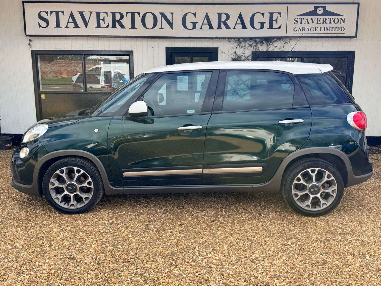 2013 FIAT 500L 2013 FIAT 500L