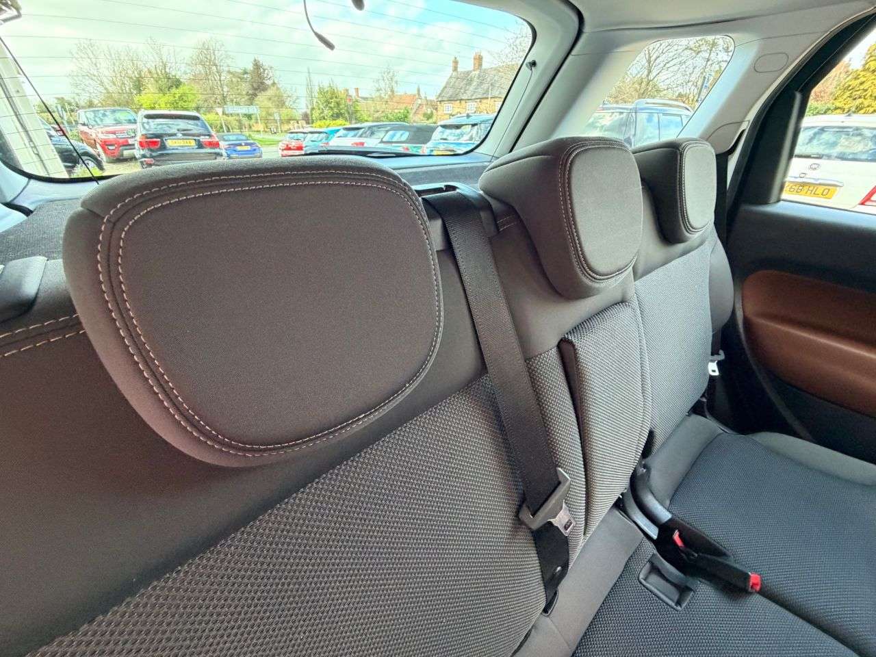 2013 FIAT 500L 2013 FIAT 500L