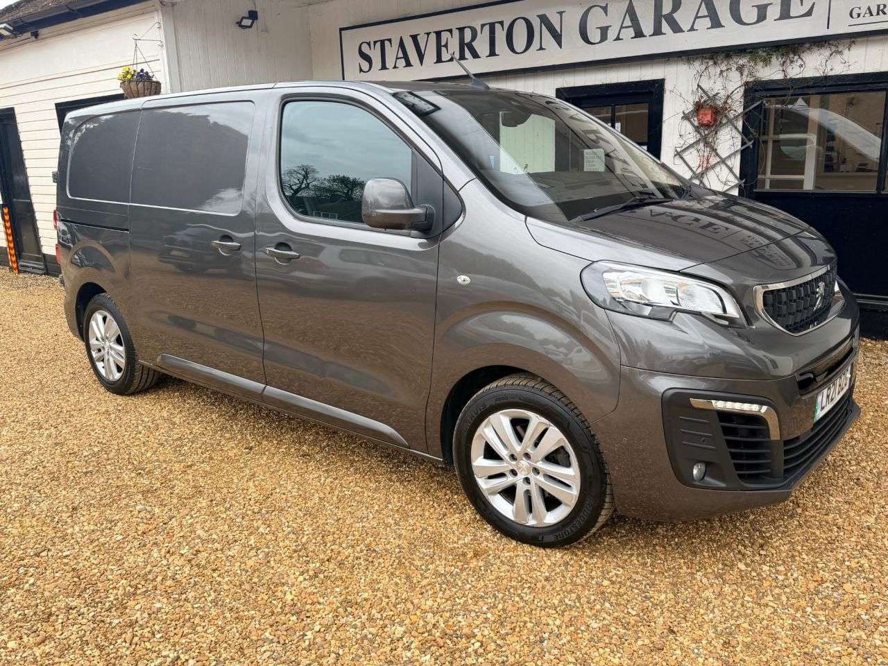 A 2021 PEUGEOT E-EXPERT e 1200 75kWh Asphalt Standard Panel Van 6dr Electric Auto MWB (136 ps) A 2021 PEUGEOT E-EXPERT e 1200 75kWh Asphalt Standard Panel Van 6dr Electric Auto MWB (136 ps)