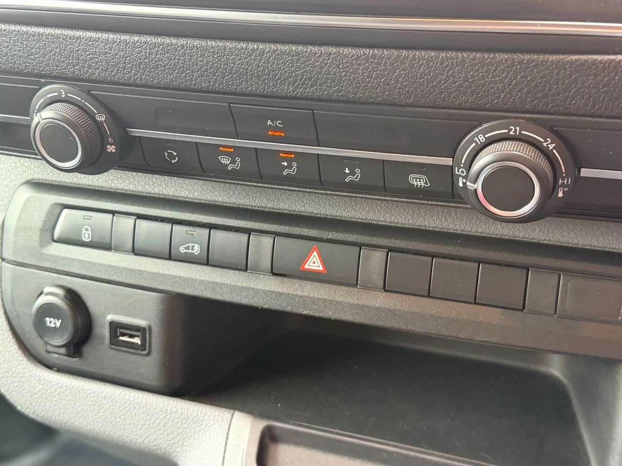 2021 PEUGEOT E-EXPERT 2021 PEUGEOT E-EXPERT