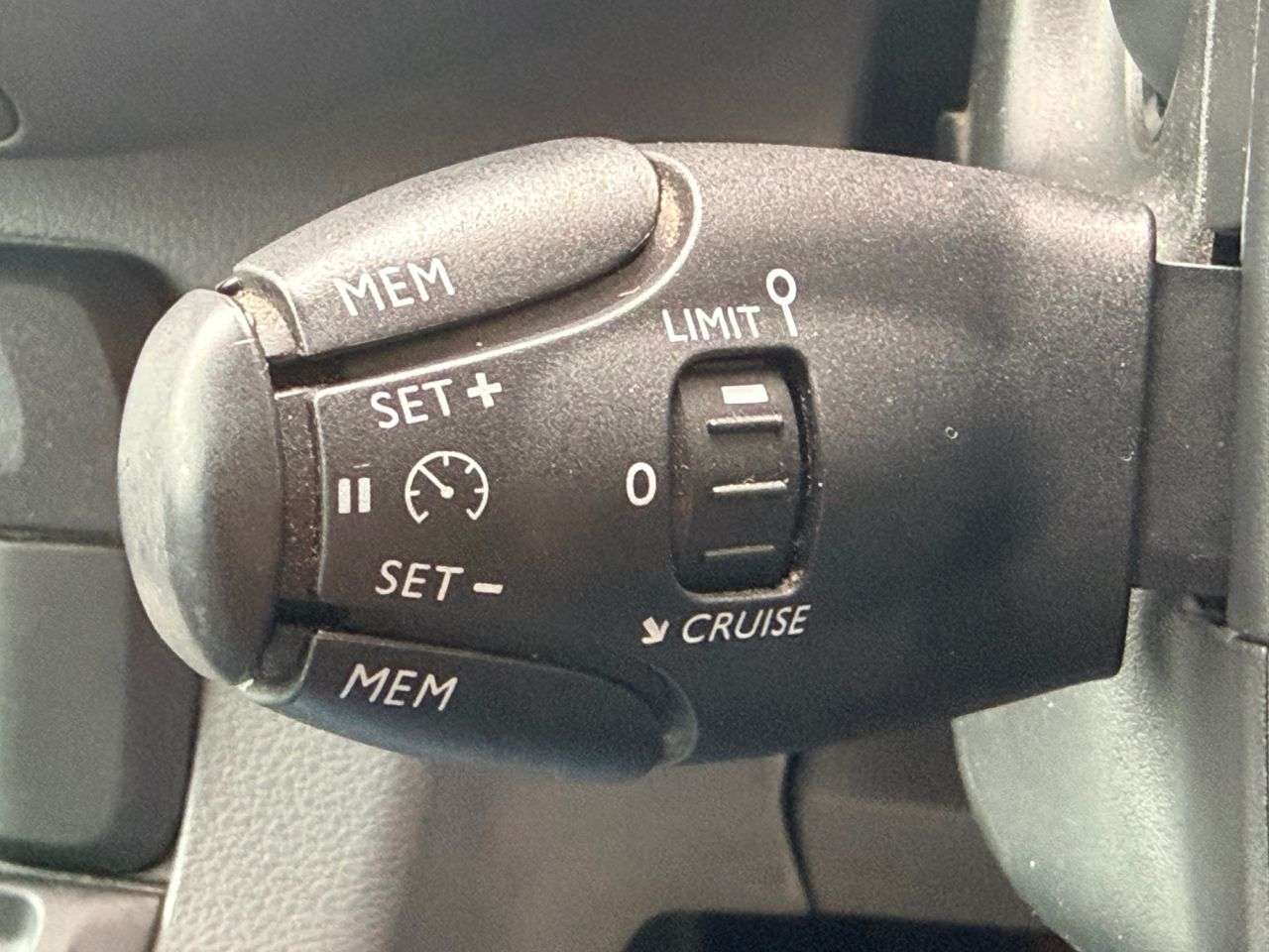 2021 PEUGEOT E-EXPERT 2021 PEUGEOT E-EXPERT