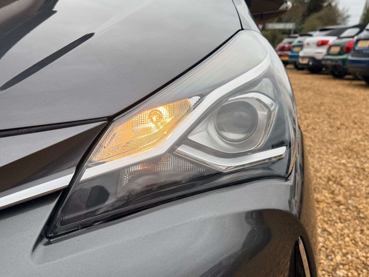 2019 TOYOTA YARIS 2019 TOYOTA YARIS