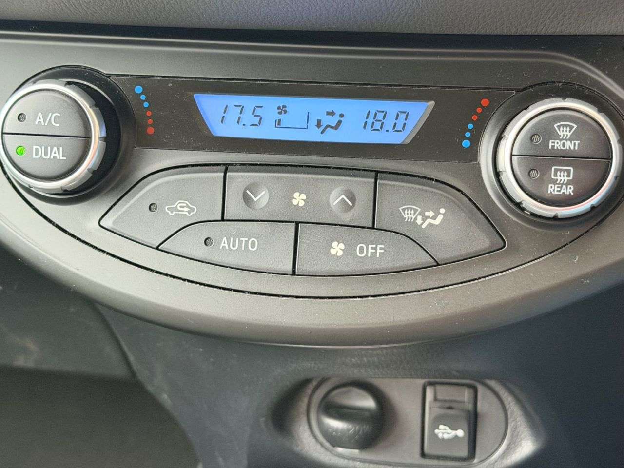 2019 TOYOTA YARIS 2019 TOYOTA YARIS