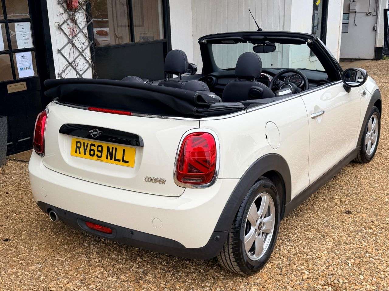 2019 MINI CONVERTIBLE 2019 MINI CONVERTIBLE