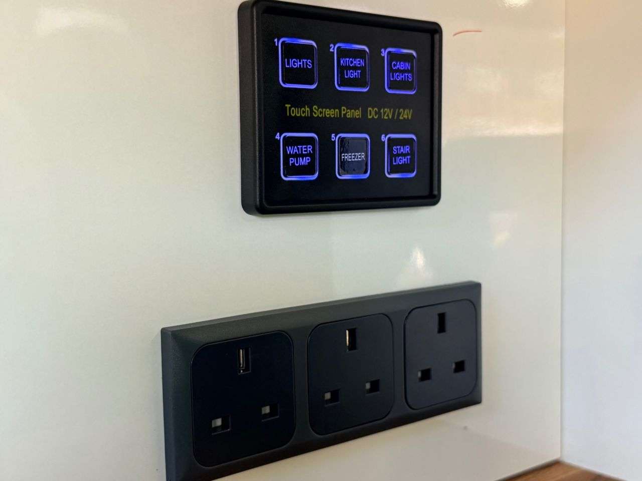 2019 VAUXHALL VIVARO 2019 VAUXHALL VIVARO