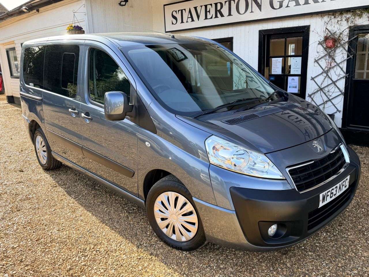 A 2013 PEUGEOT EXPERT TEPEE Peugeot Expert Tepee Comfort 2.0 HDi WAV Manual A 2013 PEUGEOT EXPERT TEPEE Peugeot Expert Tepee Comfort 2.0 HDi WAV Manual