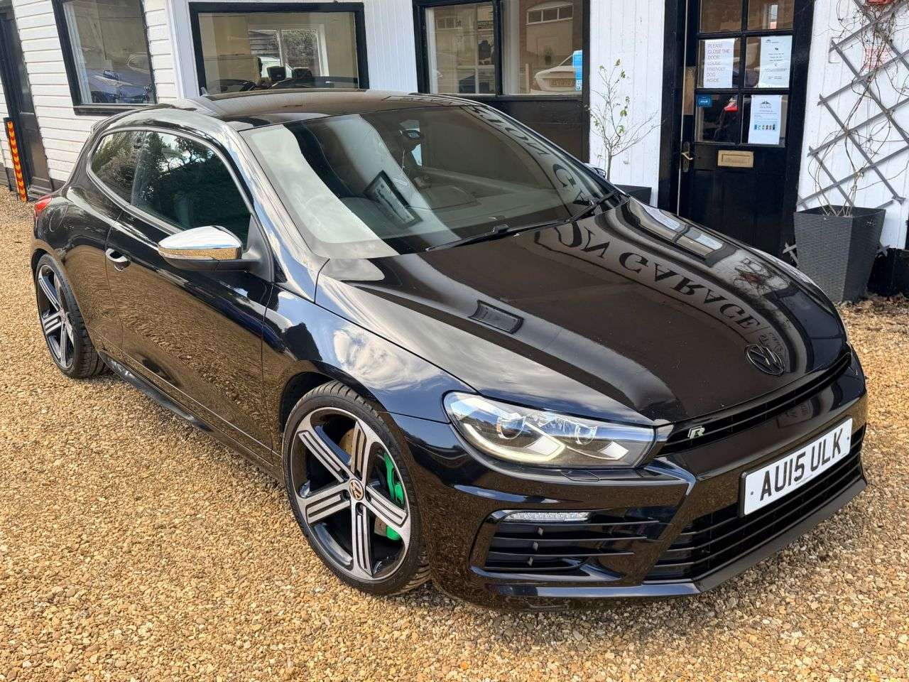 A 2015 VOLKSWAGEN SCIROCCO 2.0 TSI BlueMotion Tech R Hatchback 3dr Petrol DSG Euro 6 (s/s) (280 ps) A 2015 VOLKSWAGEN SCIROCCO 2.0 TSI BlueMotion Tech R Hatchback 3dr Petrol DSG Euro 6 (s/s) (280 ps)