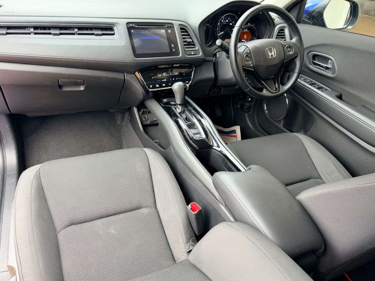 A 2019 HONDA HR-V 1.5 i-VTEC SE SUV 5dr Petrol CVT Euro 6 (s/s) (130 ps) A 2019 HONDA HR-V 1.5 i-VTEC SE SUV 5dr Petrol CVT Euro 6 (s/s) (130 ps)