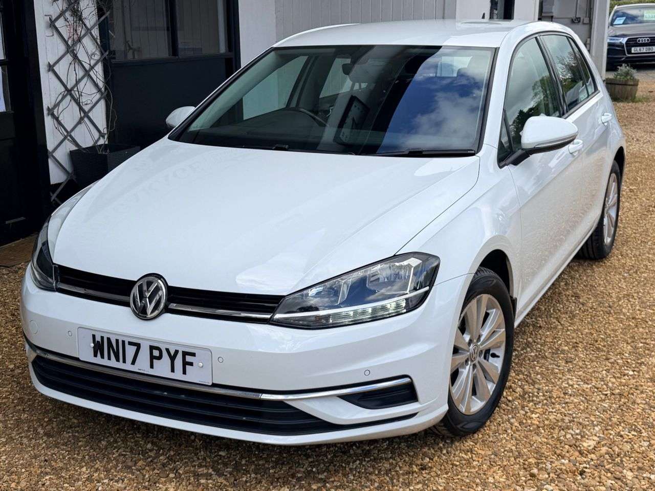 2017 VOLKSWAGEN GOLF 2017 VOLKSWAGEN GOLF