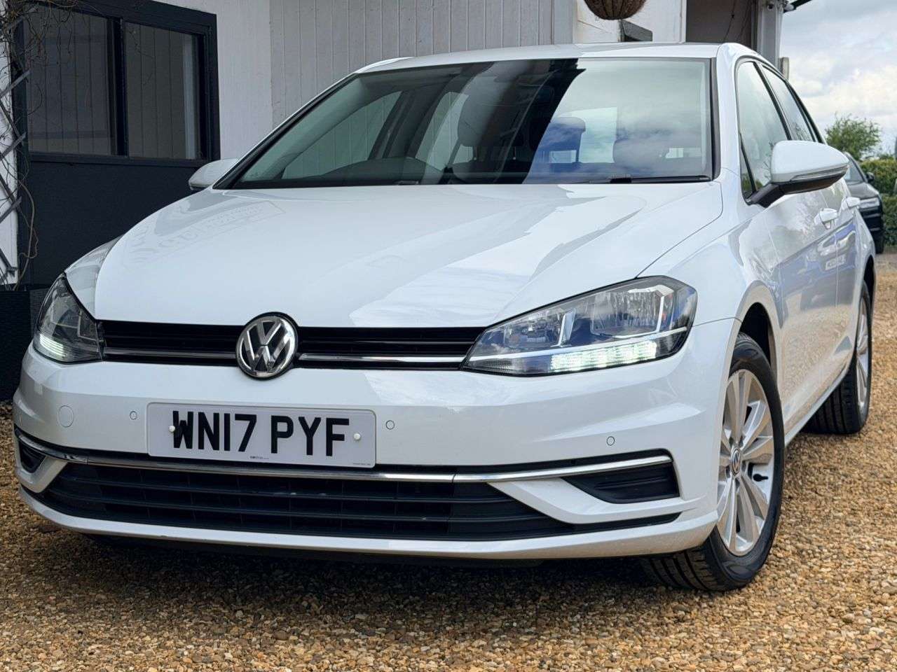 2017 VOLKSWAGEN GOLF 2017 VOLKSWAGEN GOLF