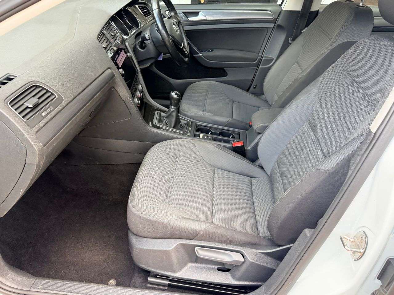 2017 VOLKSWAGEN GOLF 2017 VOLKSWAGEN GOLF