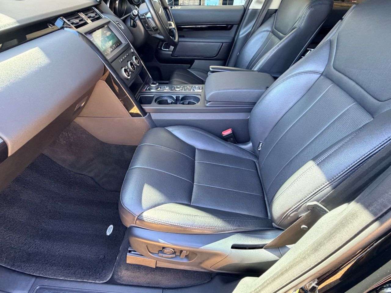 2019 LAND ROVER DISCOVERY 2019 LAND ROVER DISCOVERY