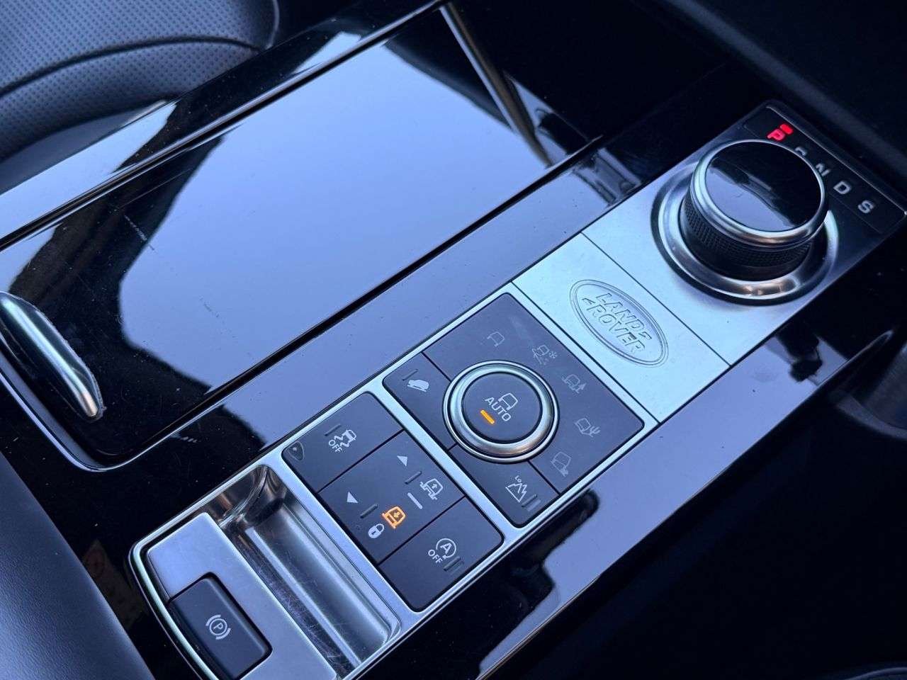2020 LAND ROVER DISCOVERY 2020 LAND ROVER DISCOVERY