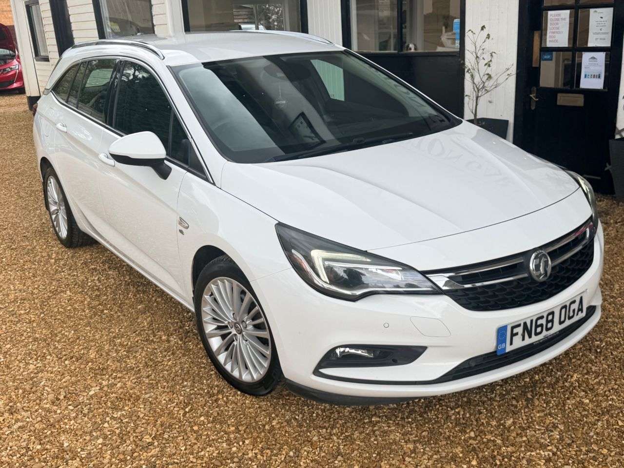 A 2018 VAUXHALL ASTRA 1.6 CDTi ecoTEC BlueInjection Elite Nav Sports Tourer 5dr Diesel Manual Eur A 2018 VAUXHALL ASTRA 1.6 CDTi ecoTEC BlueInjection Elite Nav Sports Tourer 5dr Diesel Manual Eur