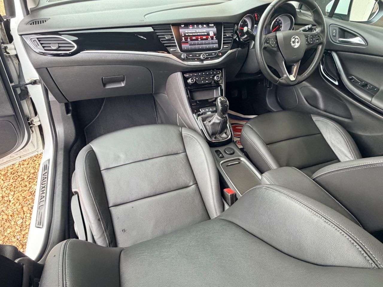 A 2018 VAUXHALL ASTRA 1.6 CDTi ecoTEC BlueInjection Elite Nav Sports Tourer 5dr Diesel Manual Eur A 2018 VAUXHALL ASTRA 1.6 CDTi ecoTEC BlueInjection Elite Nav Sports Tourer 5dr Diesel Manual Eur