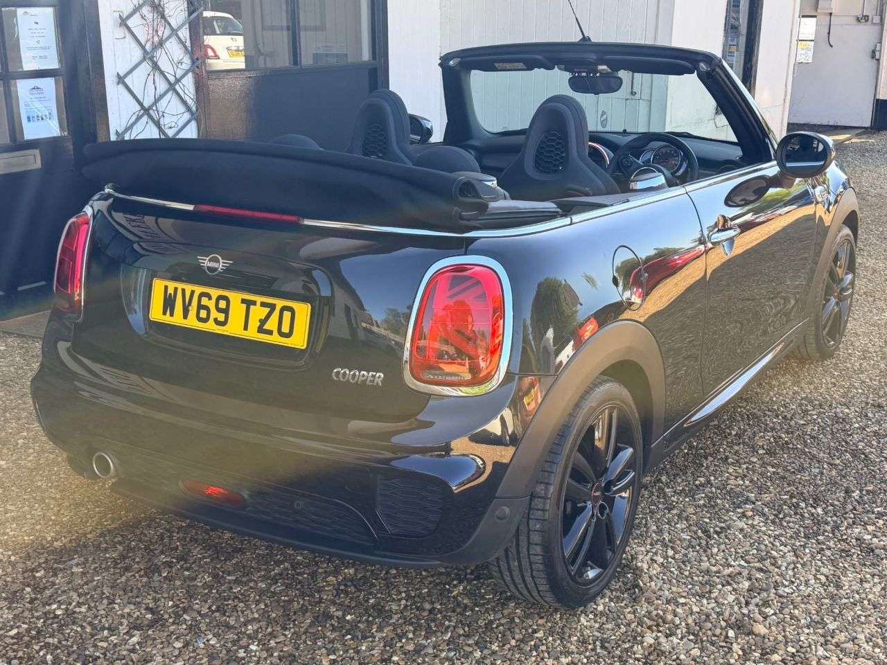 2019 MINI CONVERTIBLE 2019 MINI CONVERTIBLE