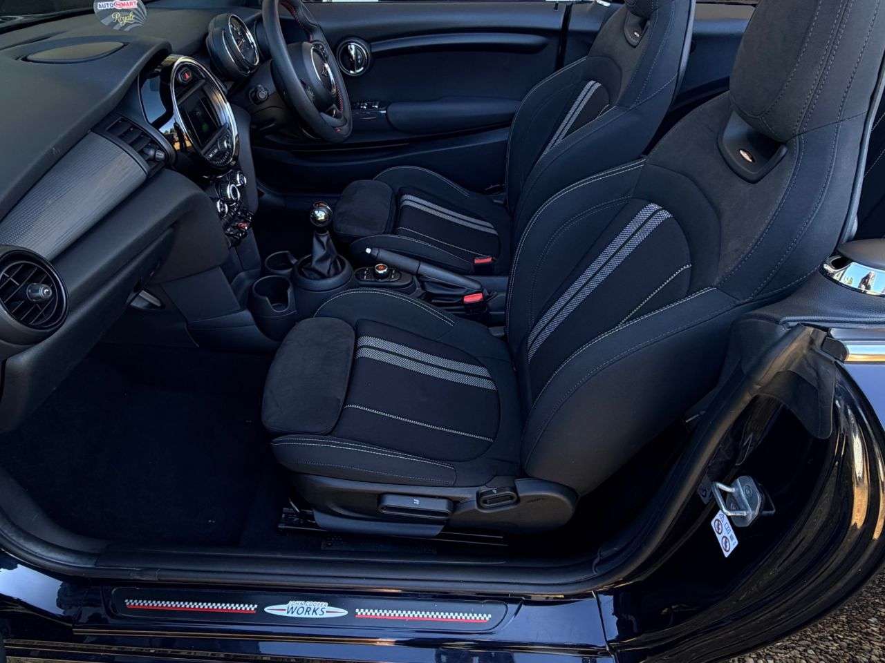 2019 MINI CONVERTIBLE 2019 MINI CONVERTIBLE