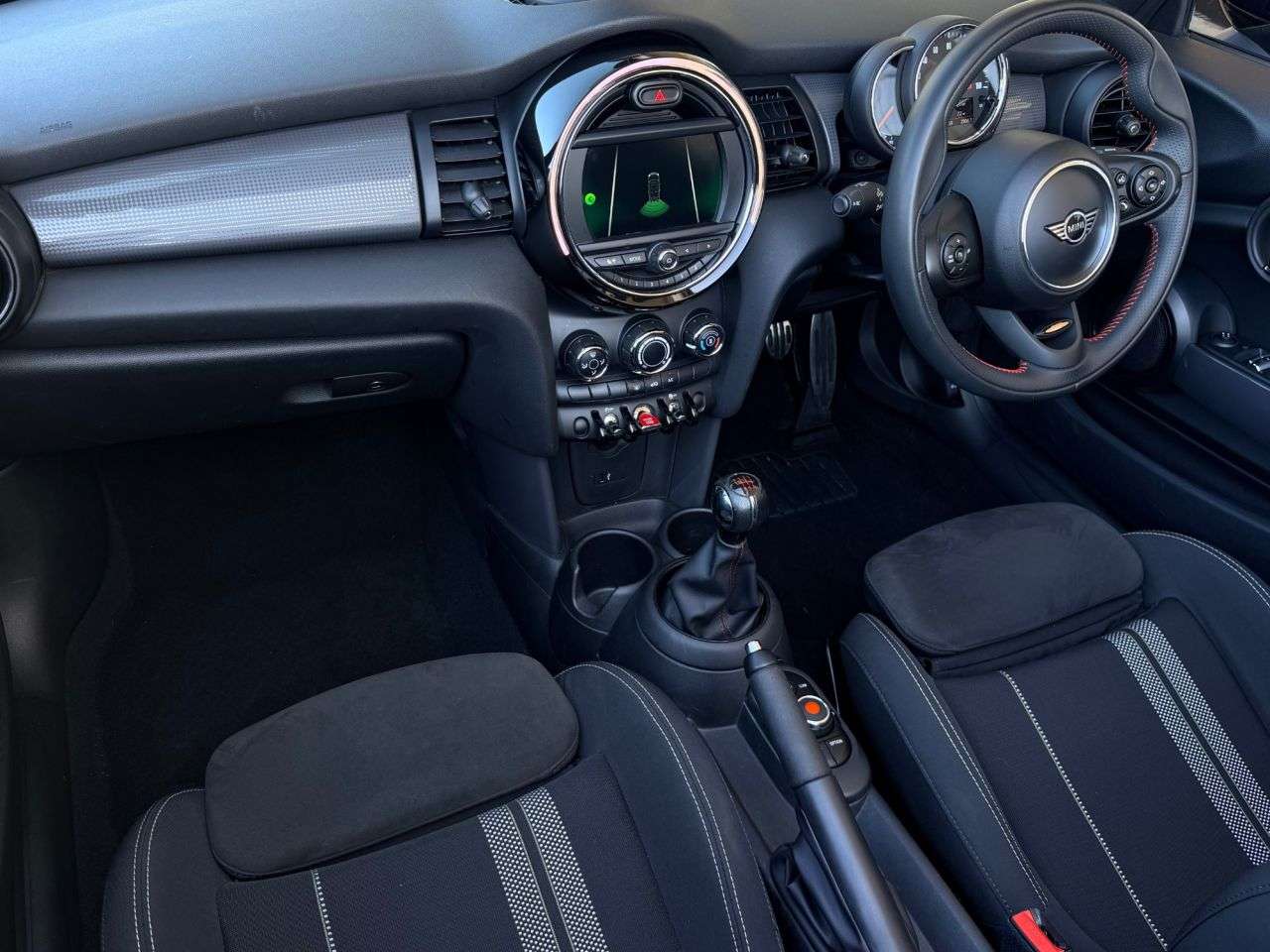 A 2019 MINI CONVERTIBLE 1.5 Cooper Sport Convertible 2dr Petrol Manual Euro 6 (s/s) (136 ps) A 2019 MINI CONVERTIBLE 1.5 Cooper Sport Convertible 2dr Petrol Manual Euro 6 (s/s) (136 ps)