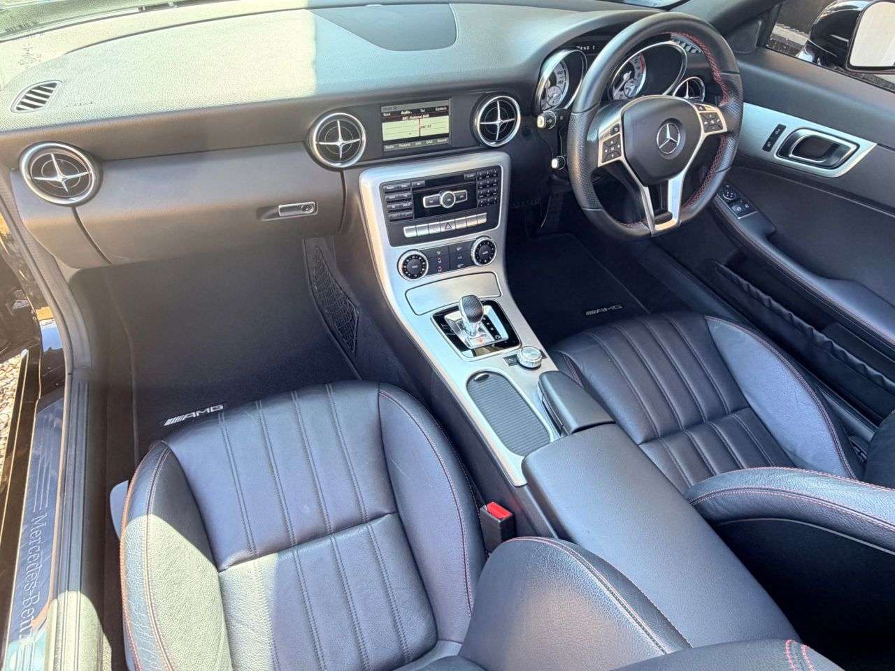 A 2016 MERCEDES-BENZ SLK 2.1 SLK250d AMG Sport Convertible 2dr Diesel G-Tronic Euro 6 (s/s) (204 ps) A 2016 MERCEDES-BENZ SLK 2.1 SLK250d AMG Sport Convertible 2dr Diesel G-Tronic Euro 6 (s/s) (204 ps)