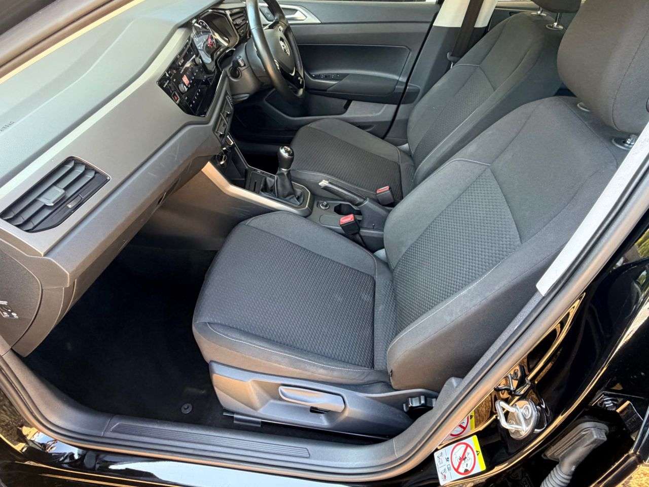 2018 VOLKSWAGEN POLO 2018 VOLKSWAGEN POLO