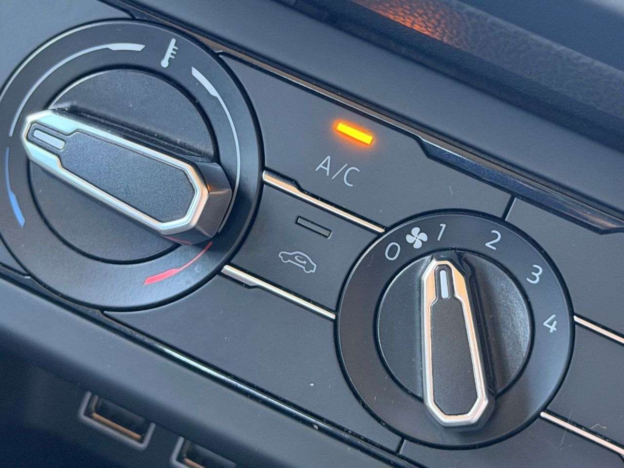 2018 VOLKSWAGEN POLO 2018 VOLKSWAGEN POLO