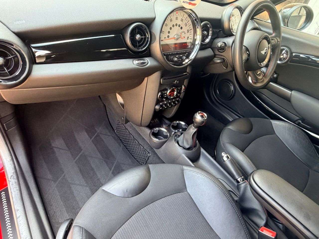 A 2013 MINI COUPE 2.0 Cooper SD Coupe 2dr Diesel Manual Euro 5 (s/s) (143 ps) A 2013 MINI COUPE 2.0 Cooper SD Coupe 2dr Diesel Manual Euro 5 (s/s) (143 ps)