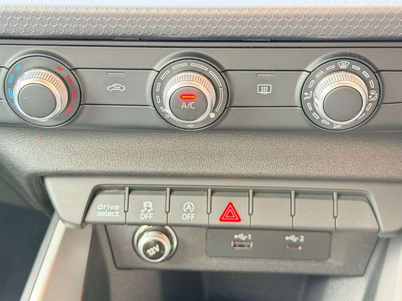 2020 AUDI A1 2020 AUDI A1