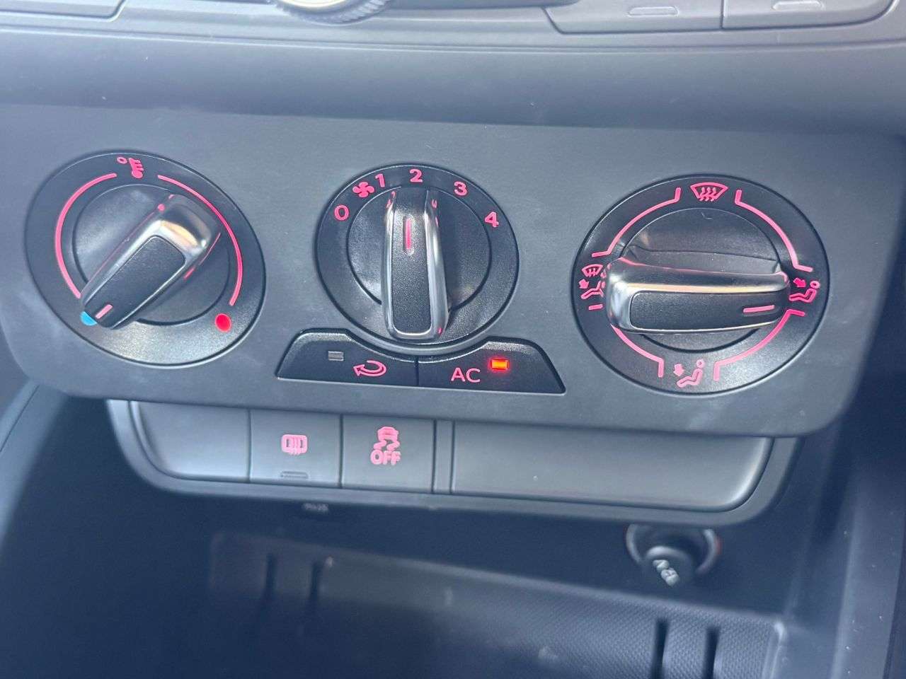2013 AUDI A1 2013 AUDI A1