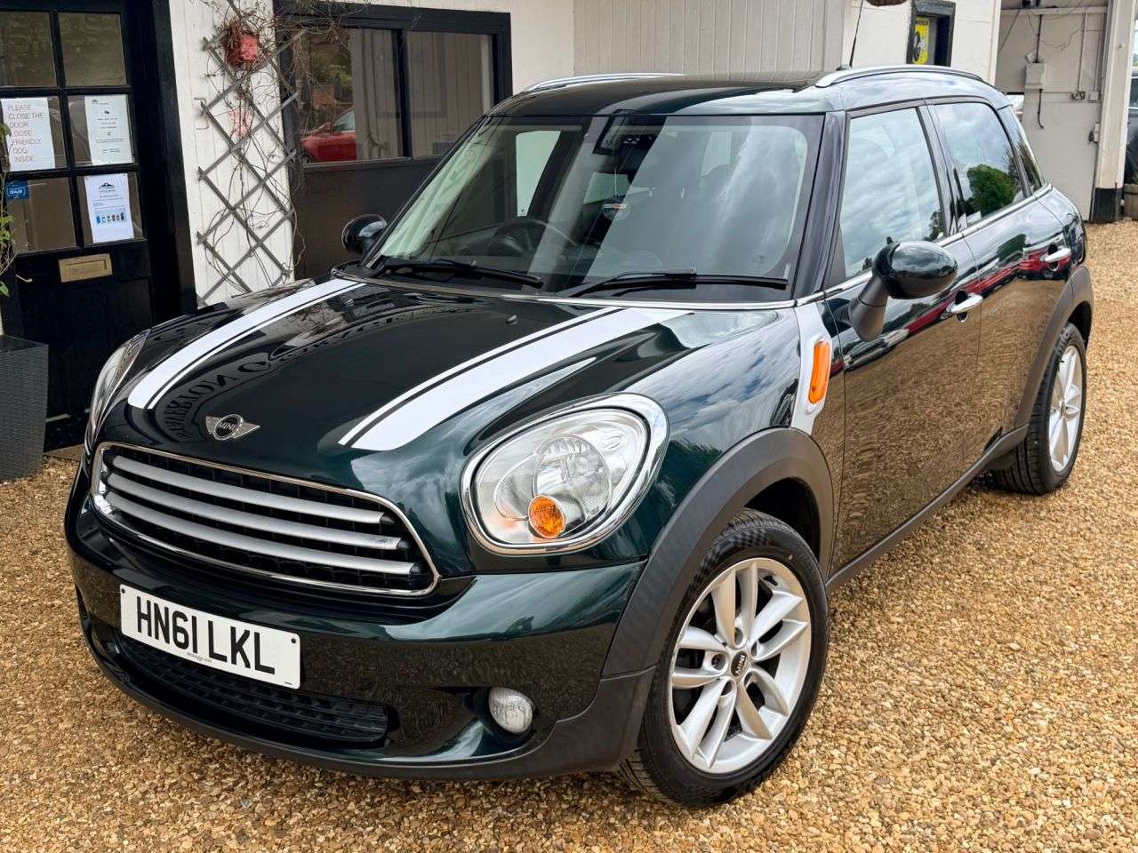 2011 MINI COUNTRYMAN 2011 MINI COUNTRYMAN