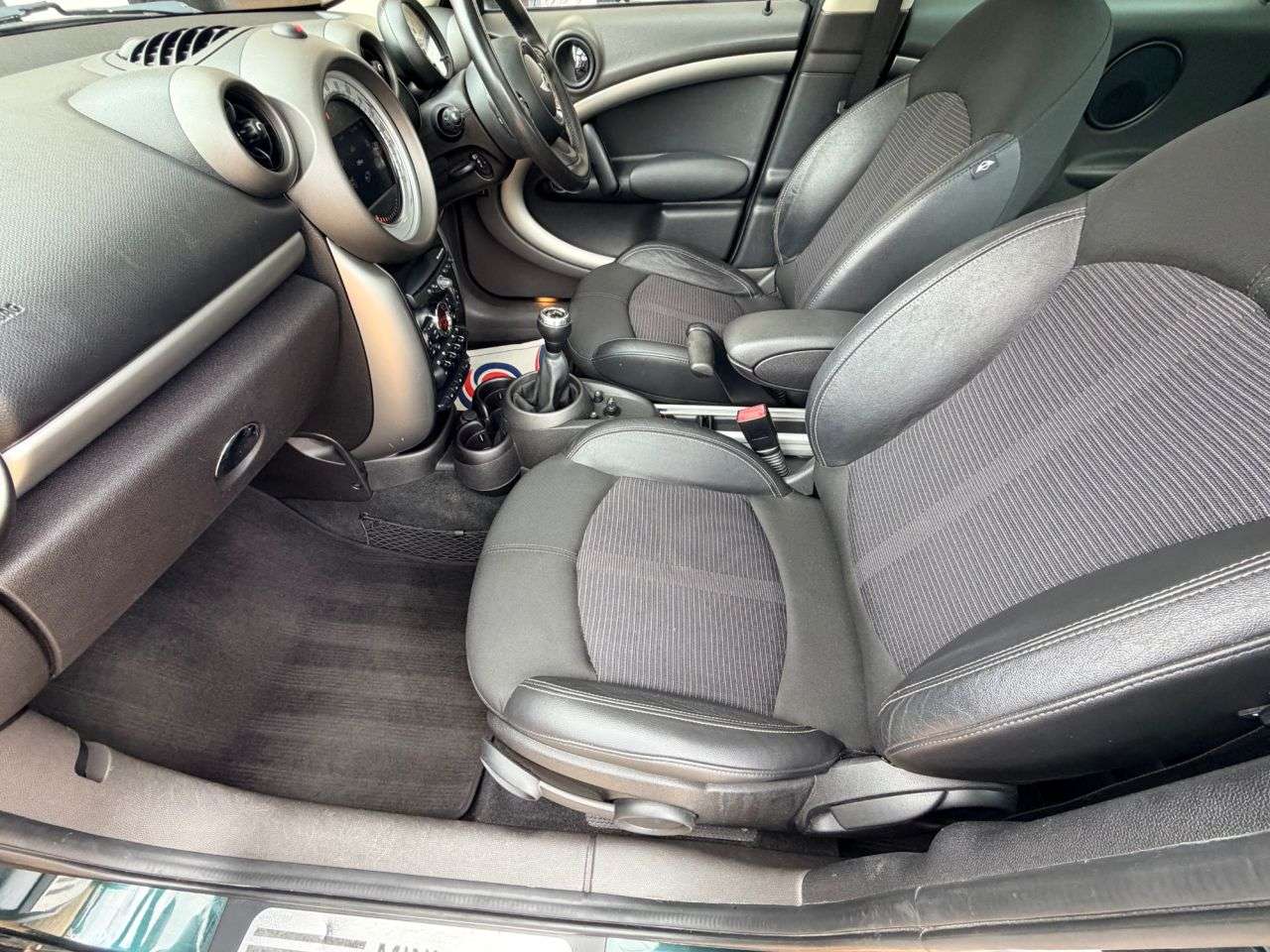 2011 MINI COUNTRYMAN 2011 MINI COUNTRYMAN