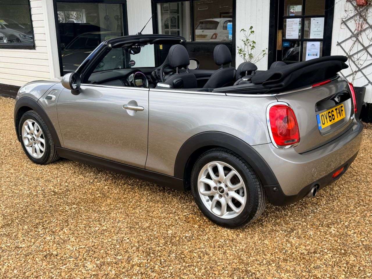 2016 MINI CONVERTIBLE 2016 MINI CONVERTIBLE