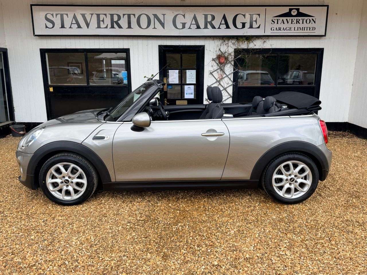 2016 MINI CONVERTIBLE 2016 MINI CONVERTIBLE