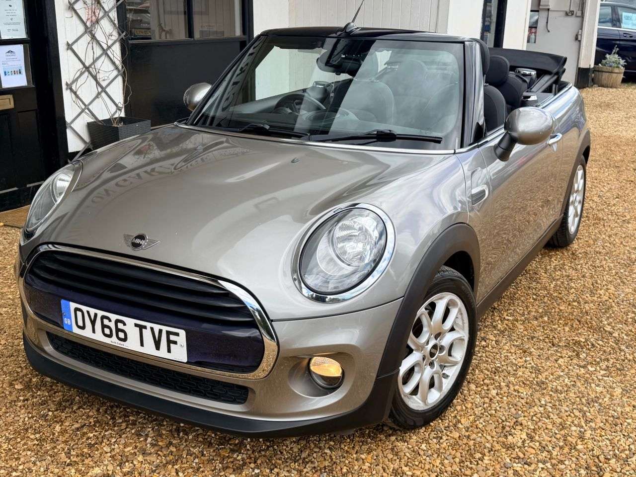 2016 MINI CONVERTIBLE 2016 MINI CONVERTIBLE