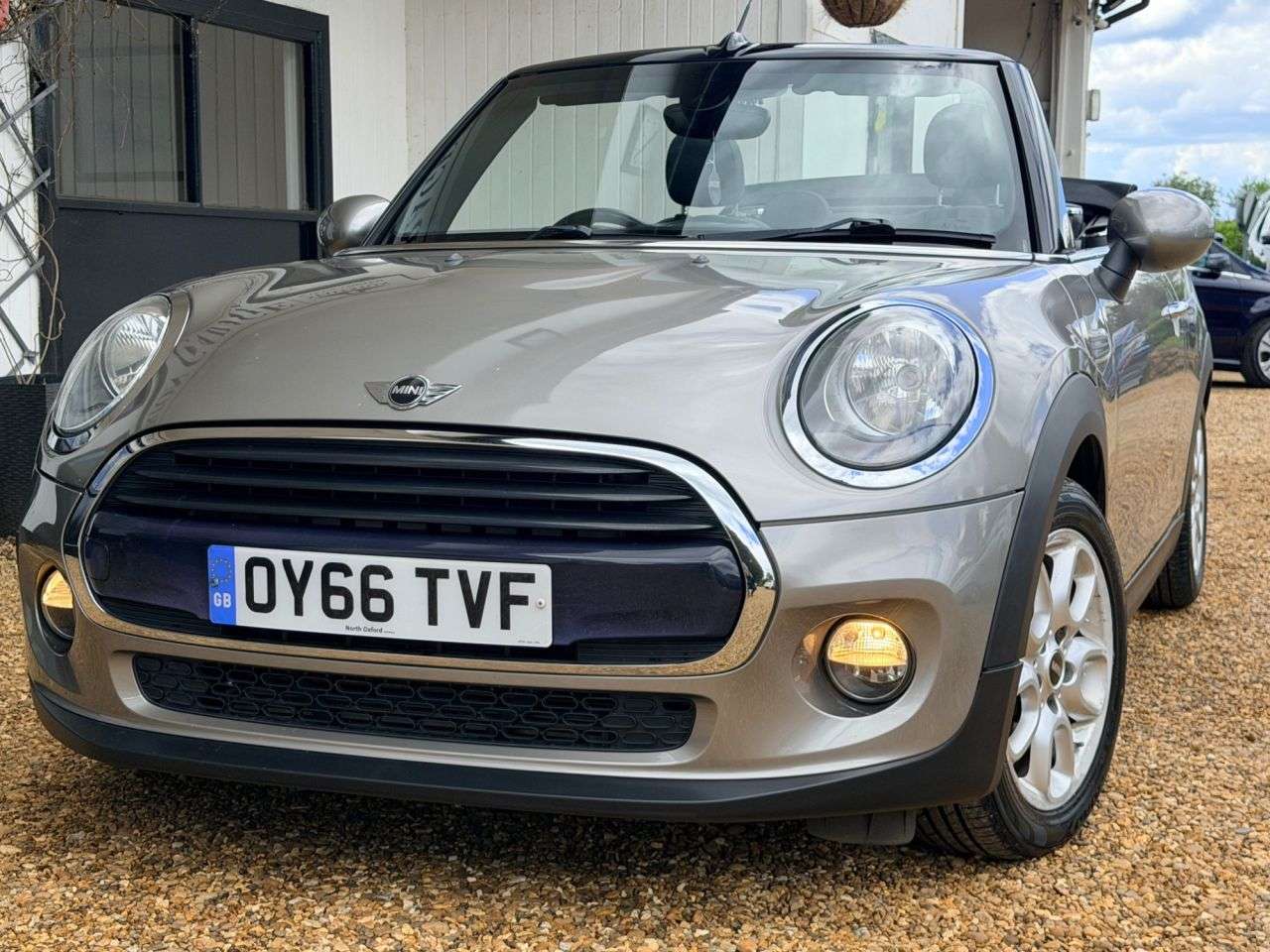 2016 MINI CONVERTIBLE 2016 MINI CONVERTIBLE