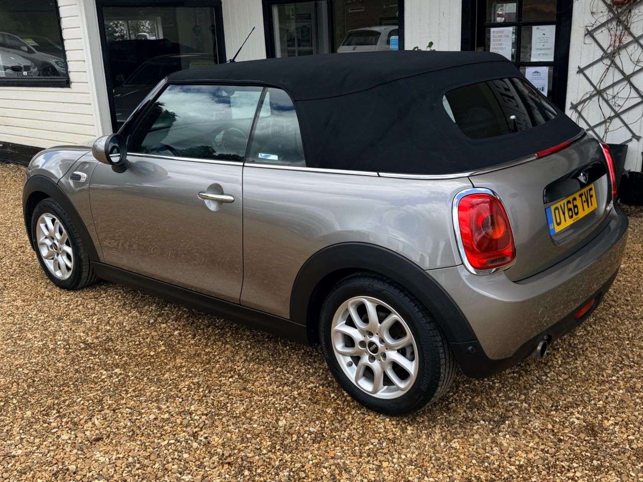 2016 MINI CONVERTIBLE 2016 MINI CONVERTIBLE